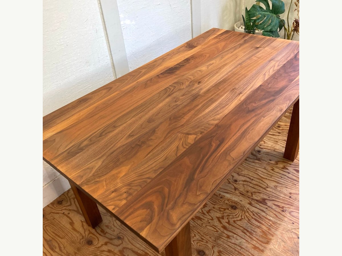 Wildwood Dining Table