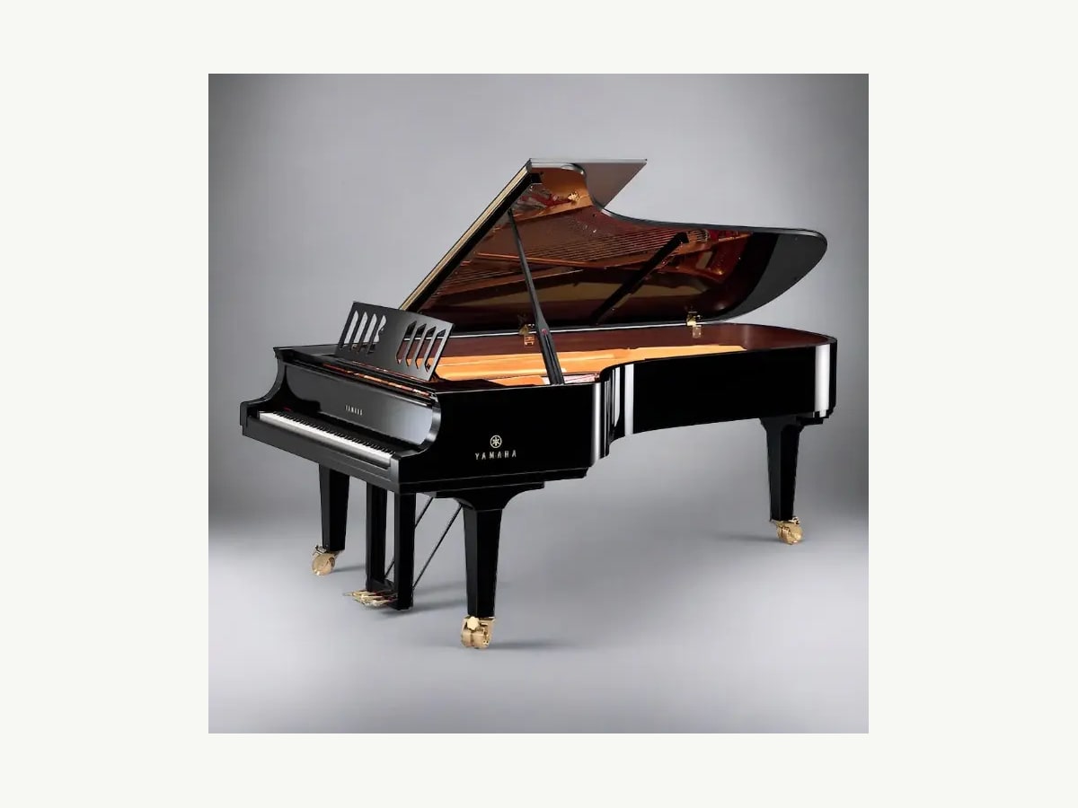 Yamaha CFX